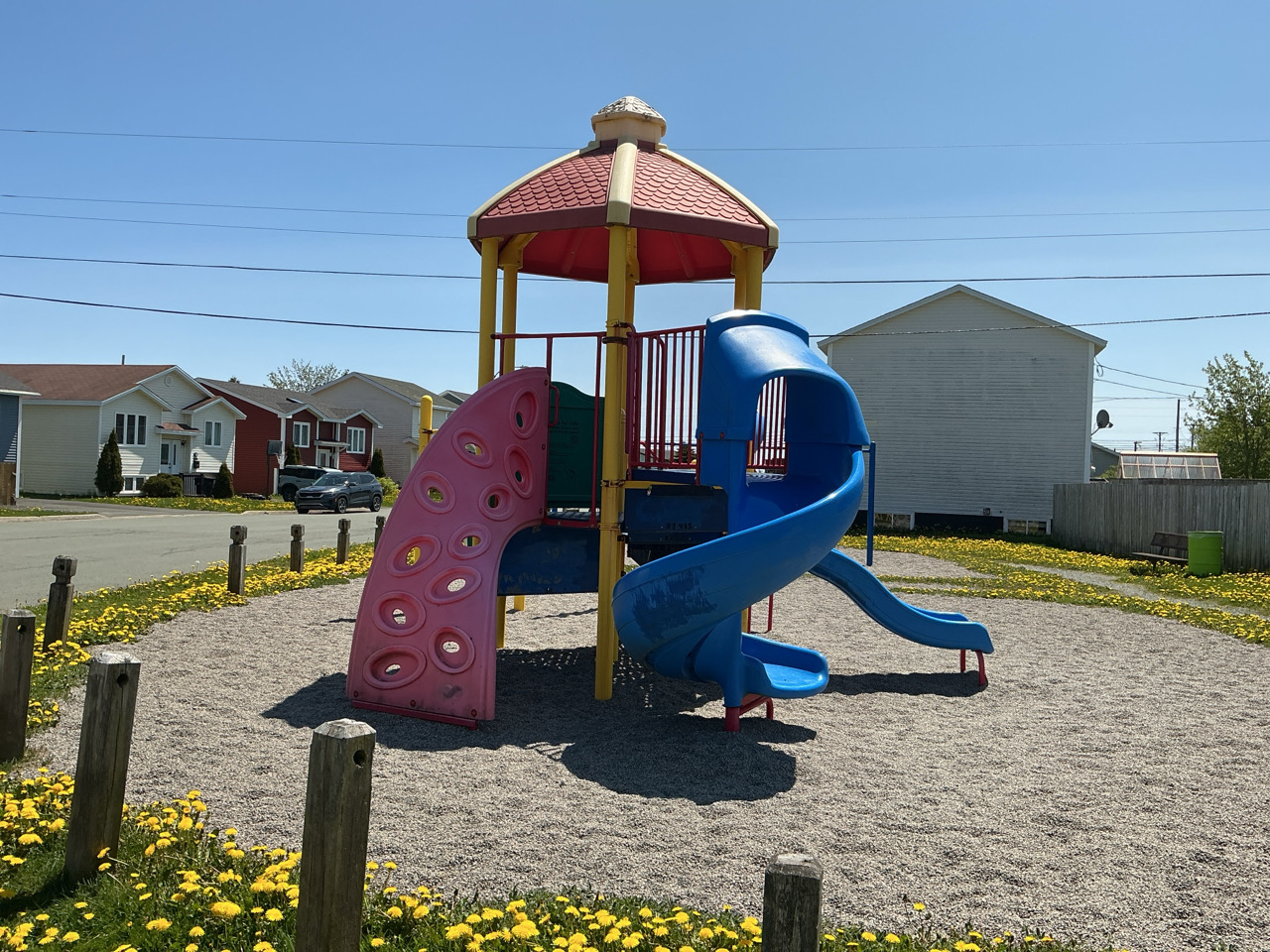 multi-play structure 