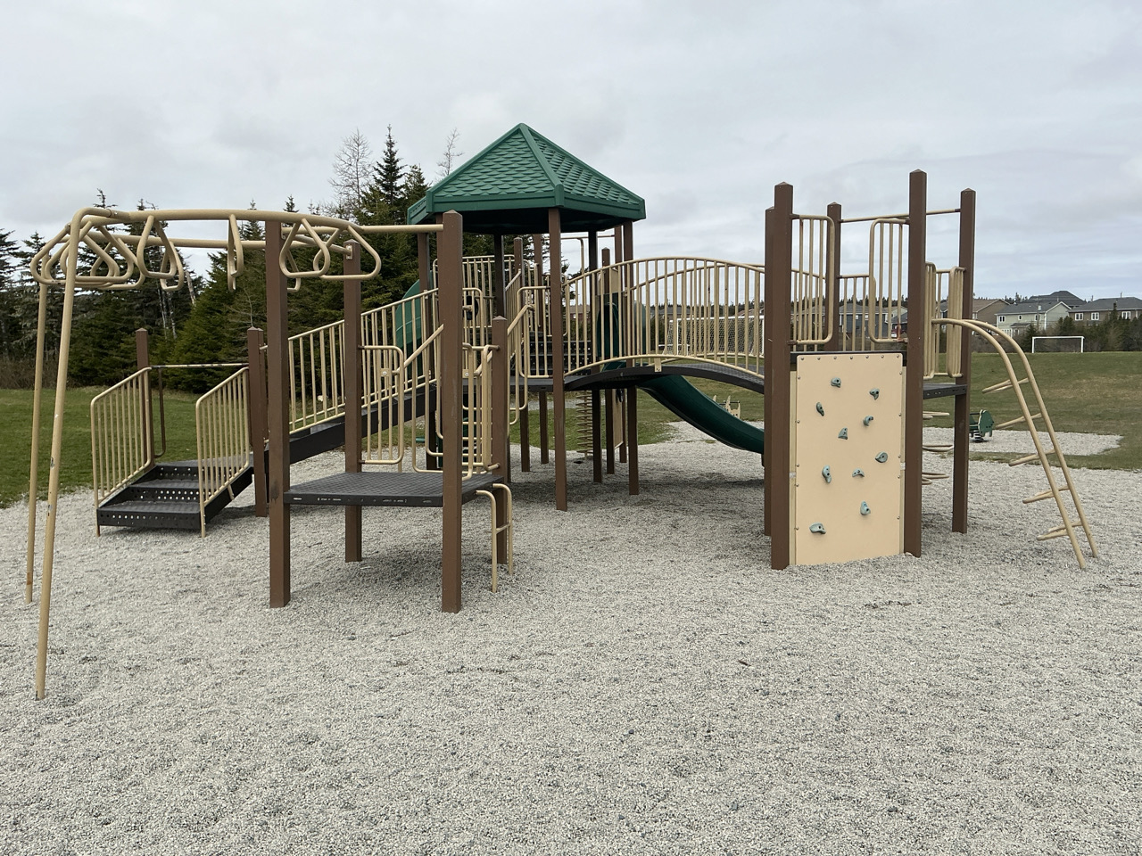 play structure at teakwood park 
