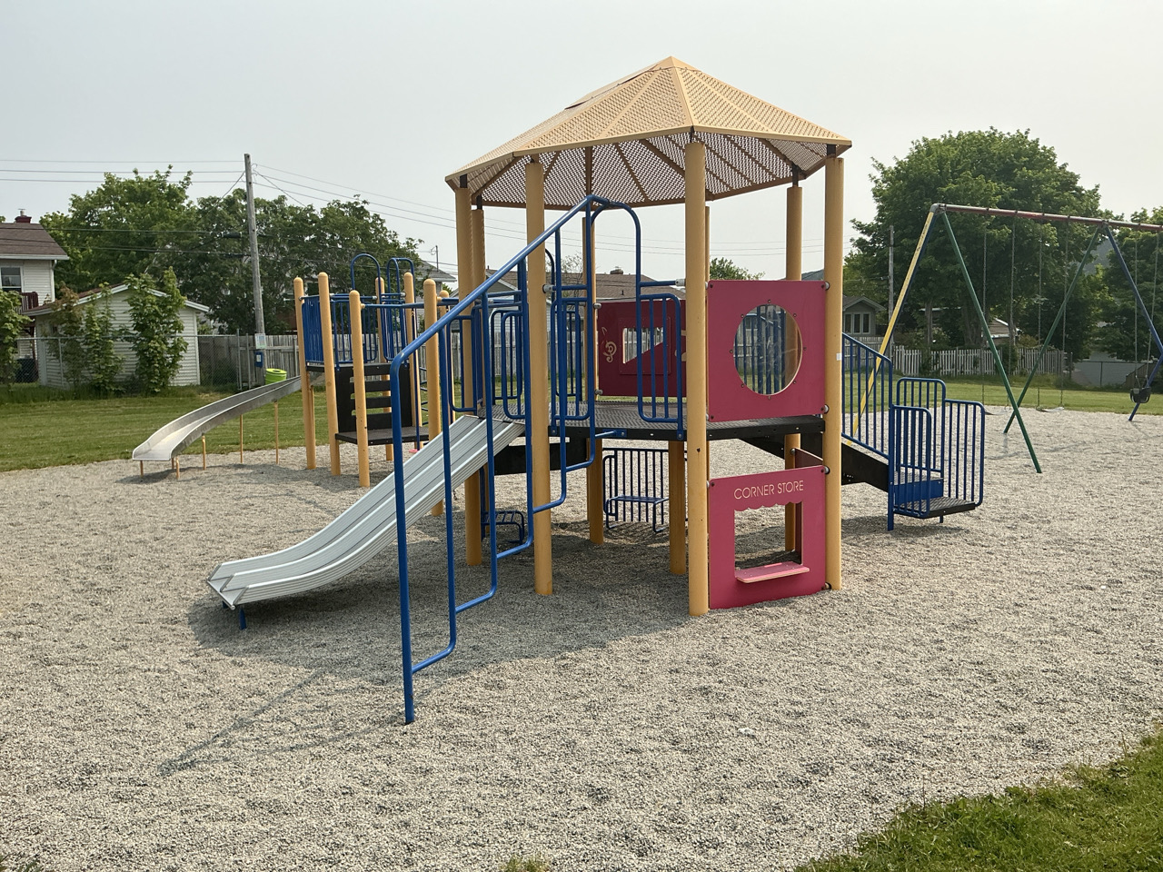 play structure at Holbrook playground 