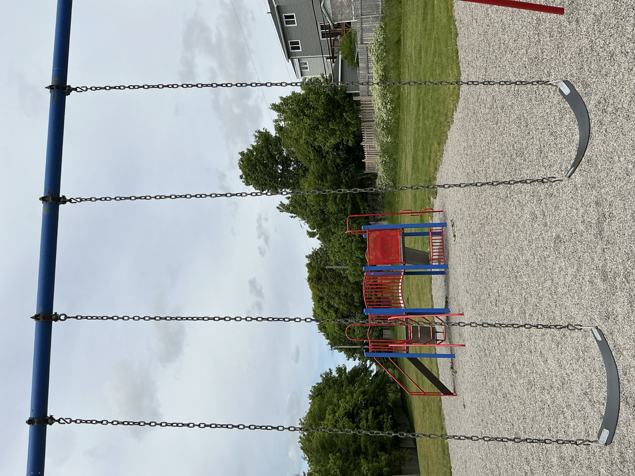 swings with play structure 