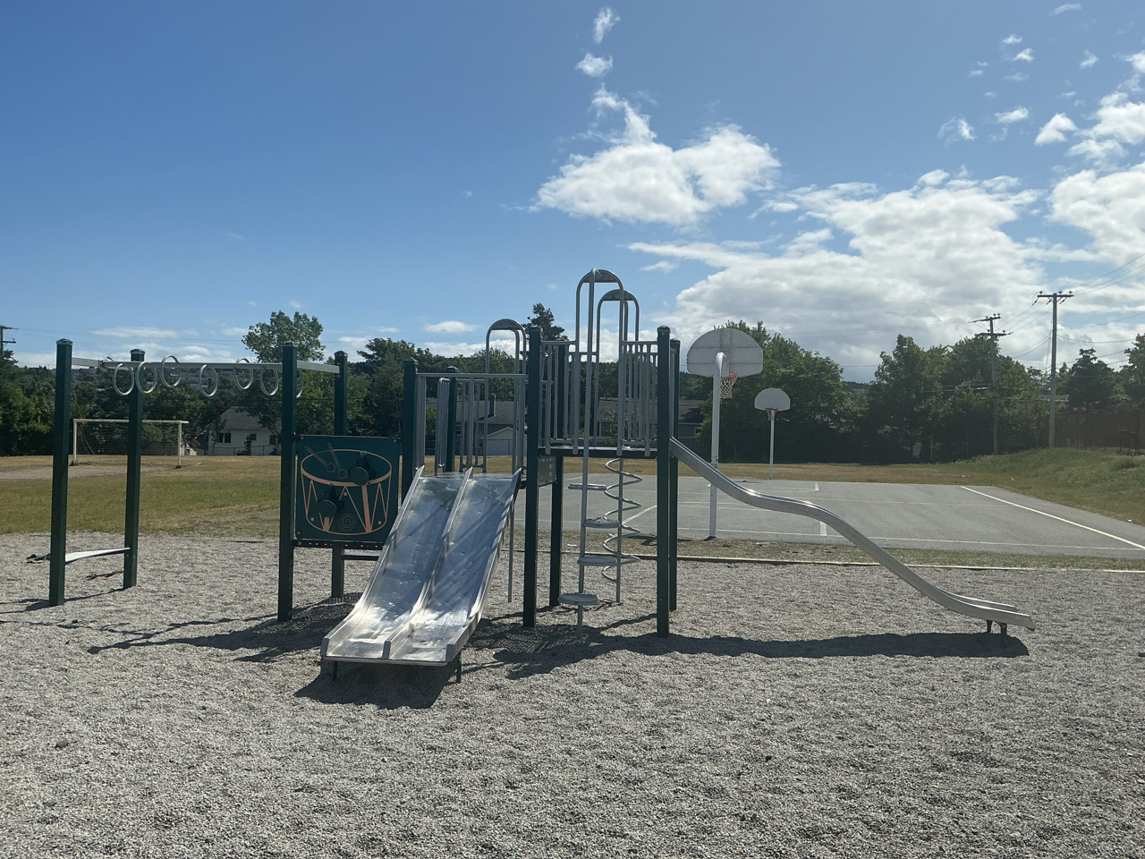 play structure at Vinnicombe Street Park